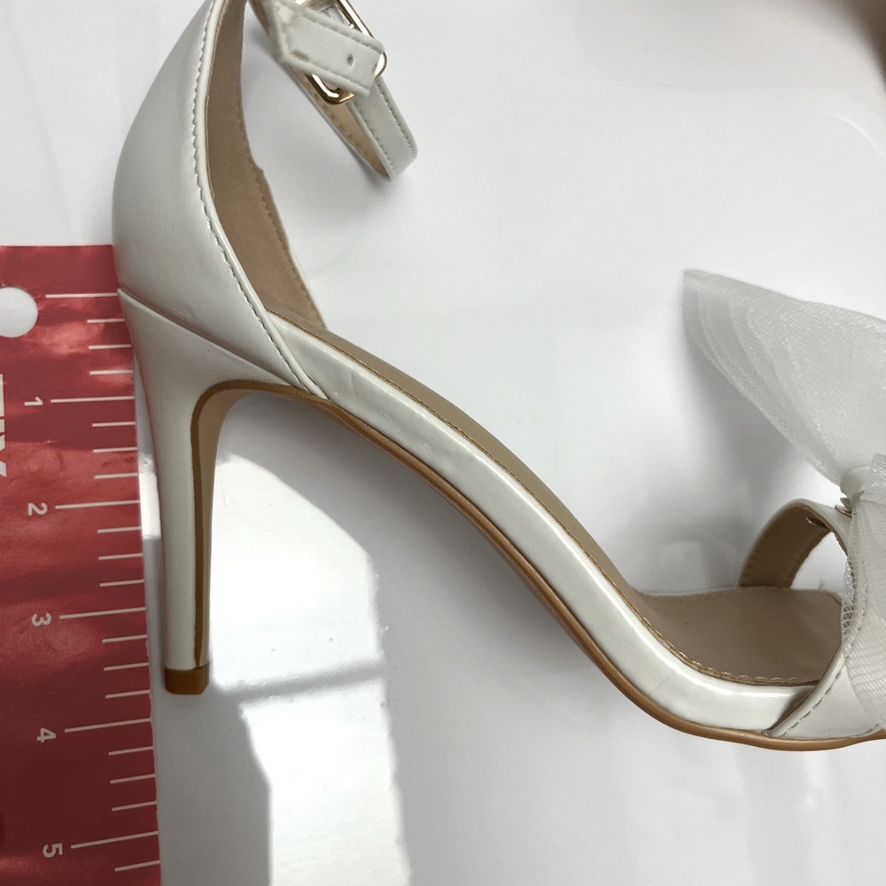 NWT ⚜️🤍⚜️ gorgeous white heels with detachable bows bridal - Picture 13 of 14